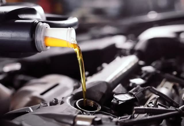 Ile kosztuje wymiana oleju i filtrów robocizna w Polsce? Sprawdź ceny! Ile kosztuje wymiana oleju i filtrów robocizna w Polsce? Sprawdź ceny!