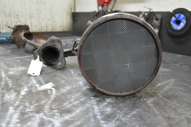 Ile kosztuje regeneracja DPF? Sprawdź ceny i oszczędności! Ile kosztuje regeneracja DPF? Sprawdź ceny i oszczędności!