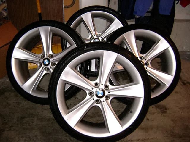 BMW E60 felgi 19 jakie opony wybrać, aby uniknąć problemów z jazdą BMW E60 felgi 19 jakie opony wybrać, aby uniknąć problemów z jazdą