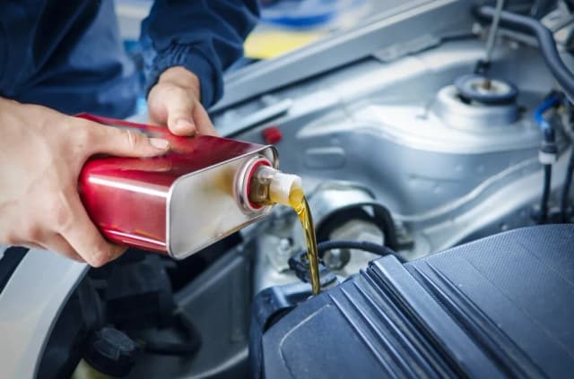Co ile wymiana oleju w dieslu 1.9 TDI, aby uniknąć kosztownych napraw? Co ile wymiana oleju w dieslu 1.9 TDI, aby uniknąć kosztownych napraw?