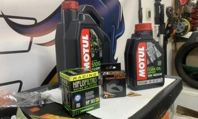 Olej Motul 5100 10W40 4l - idealny wybór dla Twojego motocykla Olej Motul 5100 10W40 4l - idealny wybór dla Twojego motocykla