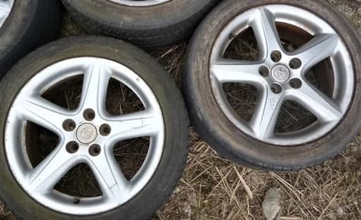 Jakie felgi do Avensis T25 - najlepsze opcje i ich specyfikacje Jakie felgi do Avensis T25 - najlepsze opcje i ich specyfikacje